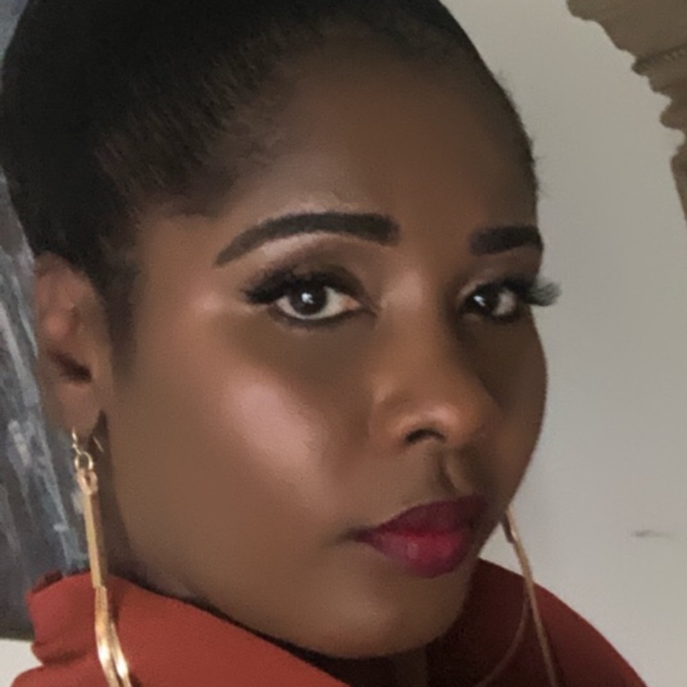 Meet your Posher, Natasha